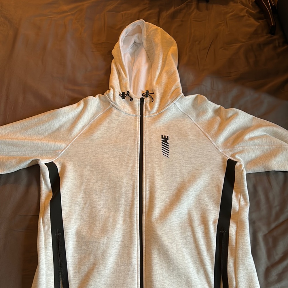 Men’s Hooded Sweatshirt